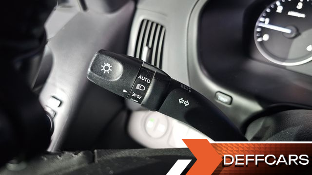 Hyundai STAREX Van 5-Seater Smart купить на сайте DeffCars