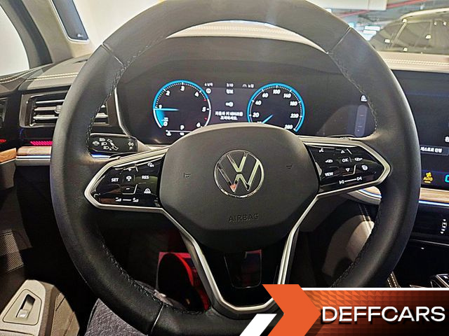 Volkswagen TOUAREG 3.0 TDI Prestige купить на сайте DeffCars