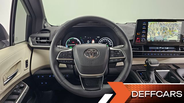 Toyota SIENNA 2.5 Hybrid AWD купить на сайте DeffCars