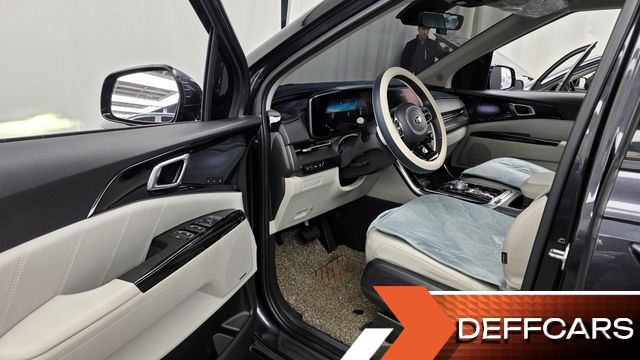 Kia CARNIVAL 7-Seater Signature купить на сайте DeffCars