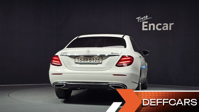 Mercedes E-CLASS E300 4MATIC Exclusive купить на сайте DeffCars