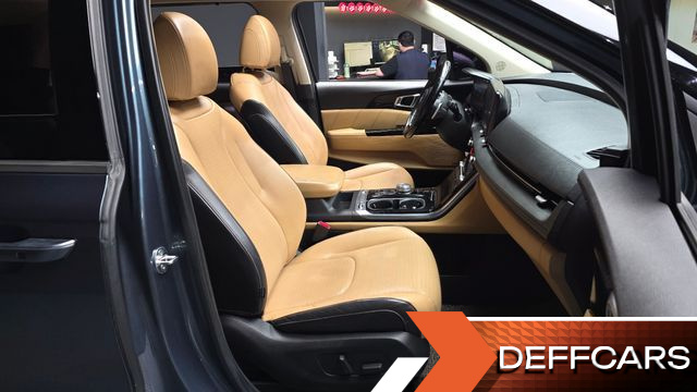 Kia CARNIVAL 9-Seater Signature купить на сайте DeffCars