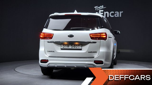 Kia CARNIVAL 7-Seater Limousine VIP купить на сайте DeffCars