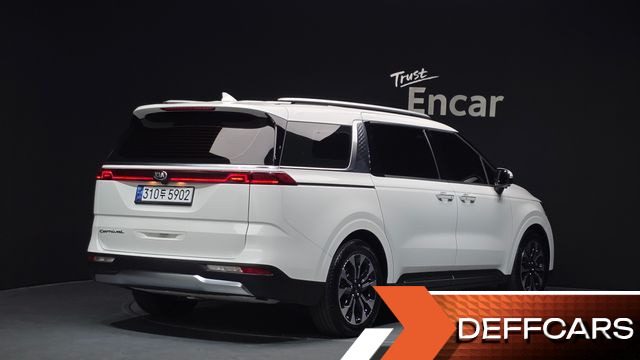 Kia CARNIVAL 9-Seater Signature купить на сайте DeffCars
