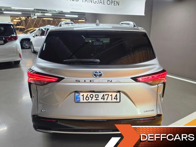 Toyota SIENNA 2.5 Hybrid 2WD купить на сайте DeffCars