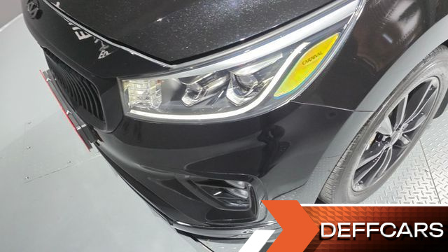 Kia CARNIVAL 9-Seater Hi-Limousine Noblesse Special купить на сайте DeffCars