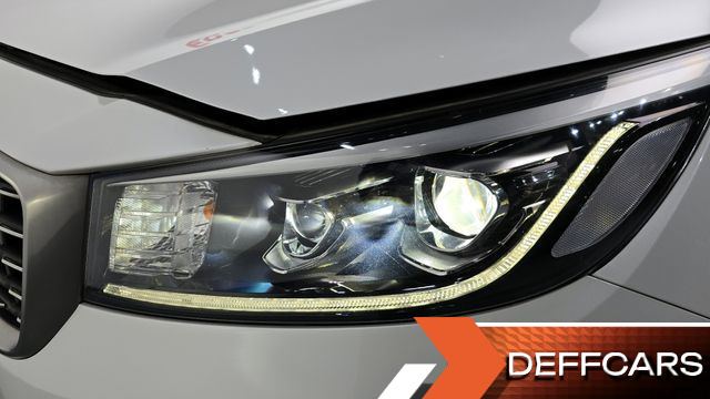 Kia CARNIVAL 9-Seater Noblesse купить на сайте DeffCars