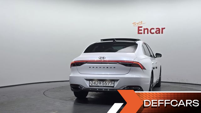 Hyundai GRANDEUR 2.5 Premium Choice купить на сайте DeffCars