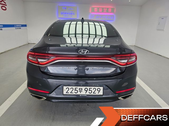Hyundai GRANDEUR 2.4 Premium Special купить на сайте DeffCars