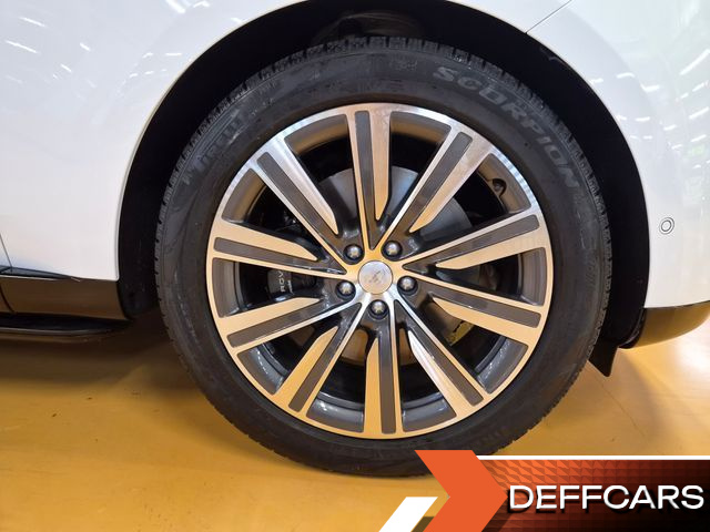 Land Rover RANGE ROVER P530 Autobiography Long Wheel Base купить на сайте DeffCars