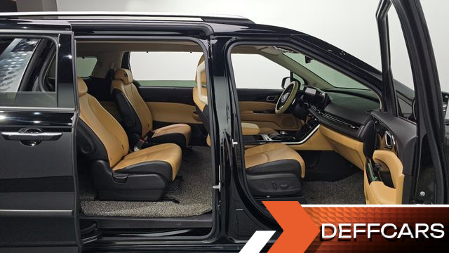 Kia CARNIVAL 9-Seater Noblesse купить на сайте DeffCars