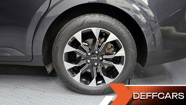 Kia CARNIVAL 9-Seater Prestige купить на сайте DeffCars