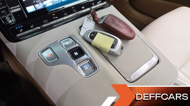 Hyundai GRANDEUR 3.3 Calligraphy купить на сайте DeffCars