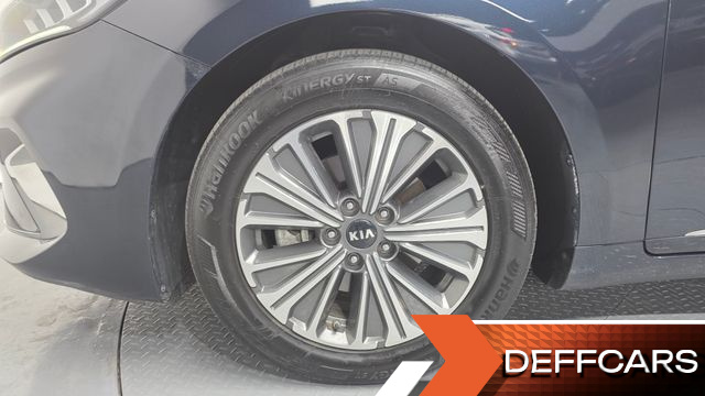 Kia K7 Signature купить на сайте DeffCars