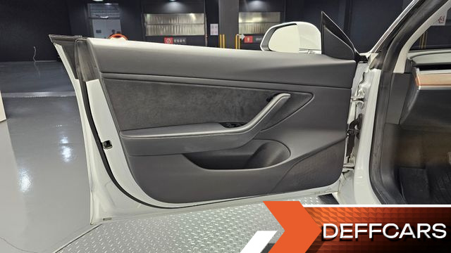 Tesla MODEL 3 Long Range AWD купить на сайте DeffCars
