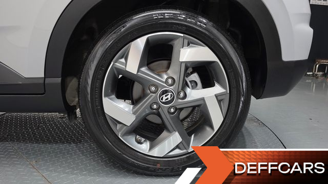 Hyundai VENUE 1,6 Premium купить на сайте DeffCars