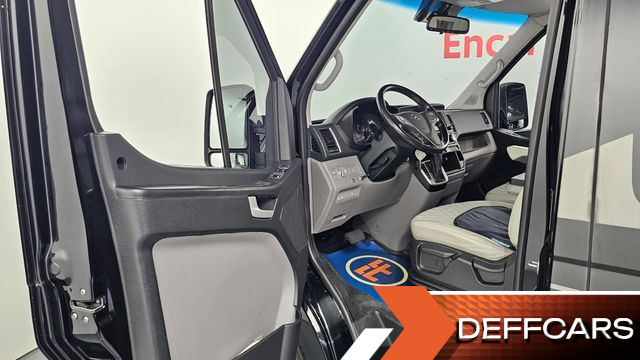 Hyundai SOLATI 15-seater Luxury купить на сайте DeffCars
