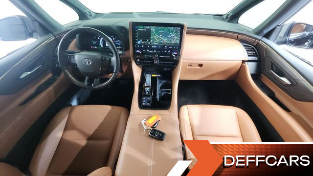 Toyota ALPHARD 2.5 HEV Executive AWD купить на сайте DeffCars