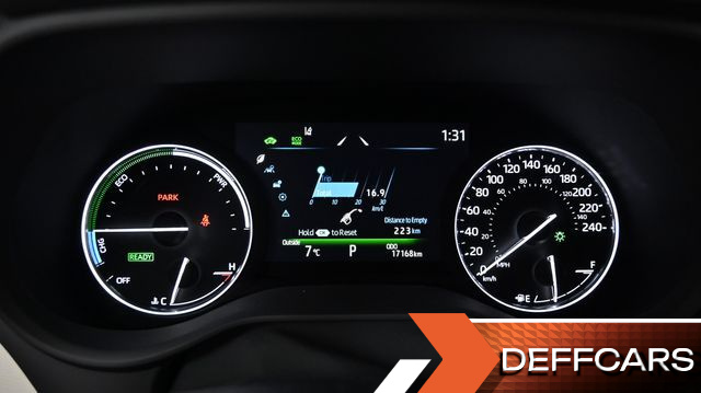 Toyota SIENNA 2.5 Hybrid 2WD купить на сайте DeffCars