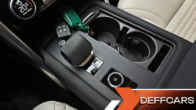 Land Rover DISCOVERY D250 SE купить на сайте DeffCars