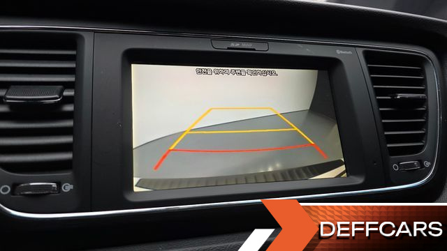 Kia CARNIVAL 9-Seater Luxury купить на сайте DeffCars