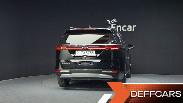Kia CARNIVAL 9-Seater Signature купить на сайте DeffCars
