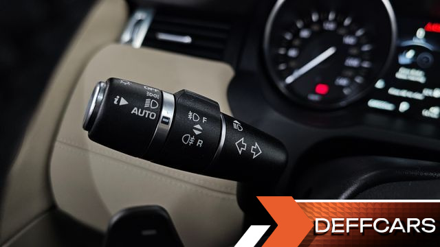 Land Rover RANGE ROVER EVOQUE 2.0 TD4 SE купить на сайте DeffCars