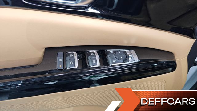 Kia CARNIVAL 9-Seater Noblesse купить на сайте DeffCars