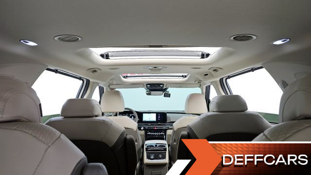 Kia CARNIVAL 9-Seater Signature купить на сайте DeffCars