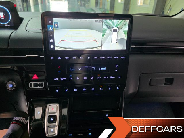 Hyundai STARIA Lounge 9-Seater Inspiration купить на сайте DeffCars
