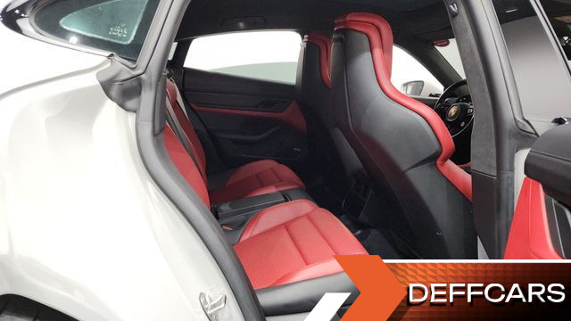 Porsche TAYCAN Turbo S купить на сайте DeffCars