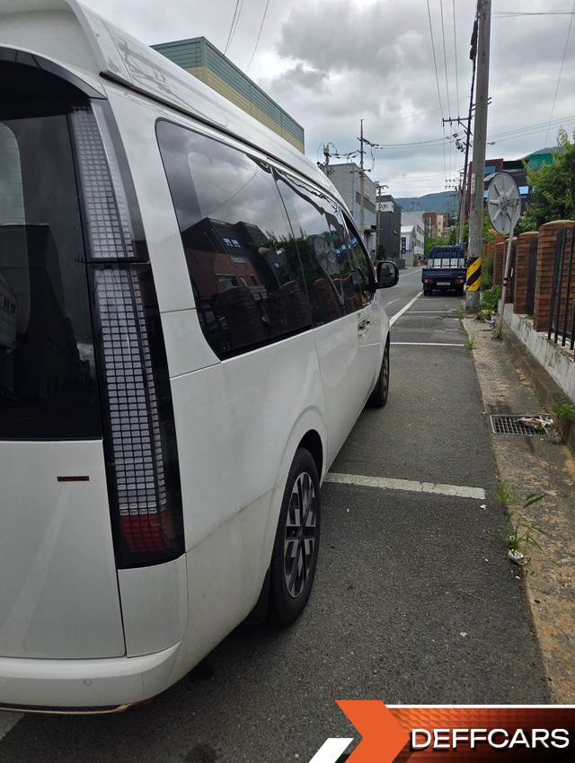 Hyundai STARIA Lounge 9-Seater Limousine купить на сайте DeffCars