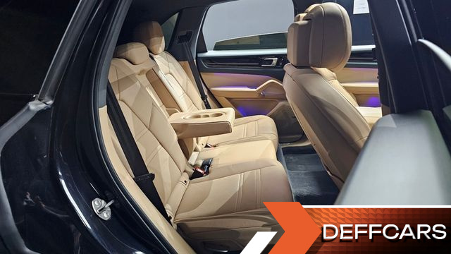 Porsche CAYENNE 3.0 купить на сайте DeffCars