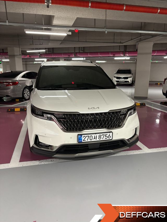 Kia CARNIVAL Diesel 9-Seater Signature купить на сайте DeffCars