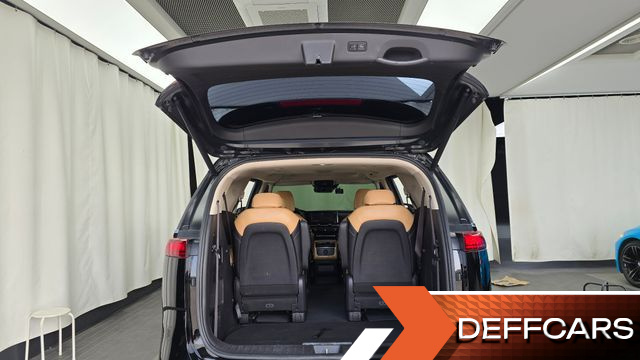Kia CARNIVAL 9-Seater Noblesse купить на сайте DeffCars