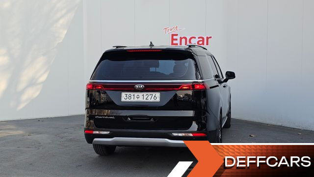 Kia CARNIVAL 9-Seater Noblesse купить на сайте DeffCars