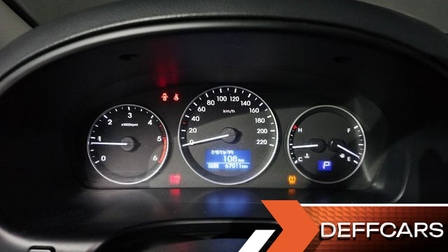 Hyundai STAREX Van 3-Seater Smart купить на сайте DeffCars