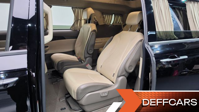 Kia CARNIVAL Gasoline 9-Seater Hi-Limousine Signature купить на сайте DeffCars