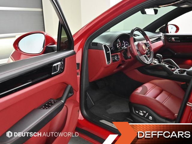 Porsche CAYENNE 3.0 E-Hybrid Coupe купить на сайте DeffCars