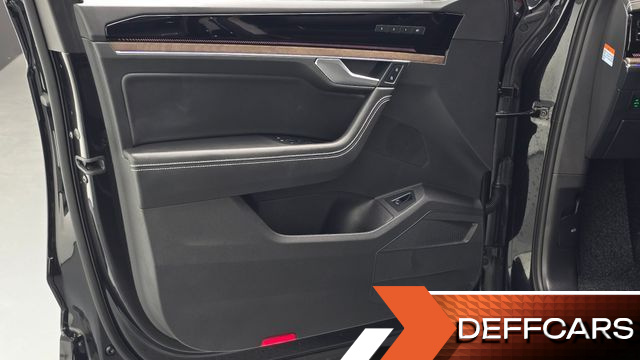 Volkswagen TOUAREG 3.0 TDI Prestige купить на сайте DeffCars