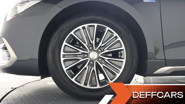 Hyundai GRANDEUR Premium купить на сайте DeffCars