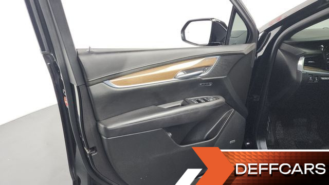 Cadillac XT5 3.6 Platinum купить на сайте DeffCars