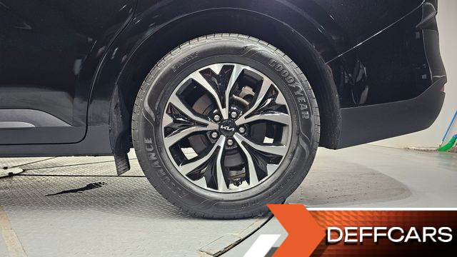 Kia CARNIVAL 9-Seater Prestige купить на сайте DeffCars