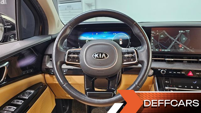 Kia CARNIVAL 9-Seater Signature купить на сайте DeffCars