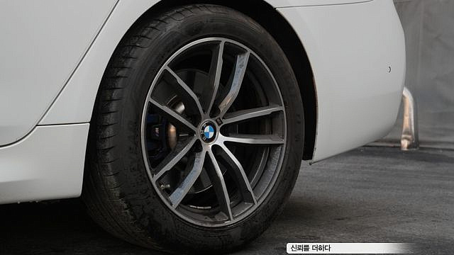 BMW 5-SERIES 520i M Sport купить на сайте DeffCars