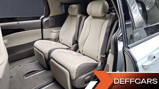 Kia CARNIVAL 7-Seater Signature купить на сайте DeffCars