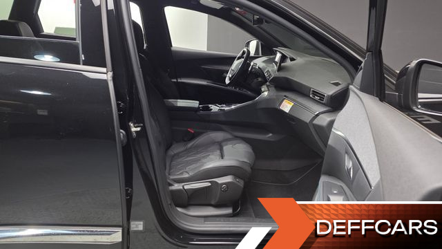Peugeot 5008 1.2 Pure Tech Allure купить на сайте DeffCars