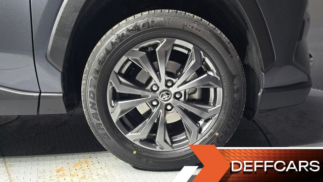 Toyota RAV4 2,5 4WD Hybrid LTD купить на сайте DeffCars
