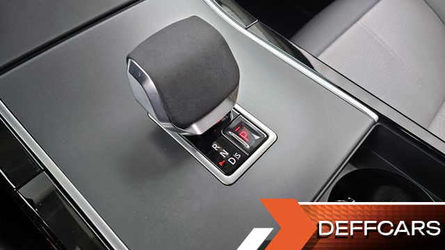 Land Rover RANGE ROVER VELAR 3.0 P400 Dynamic HSE купить на сайте DeffCars