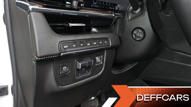 Cadillac ESCALADE 6.2 ESV ESV Premium Luxury Platinum купить на сайте DeffCars